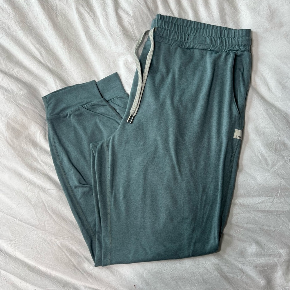 Heather blue Vuori Jogger Pants